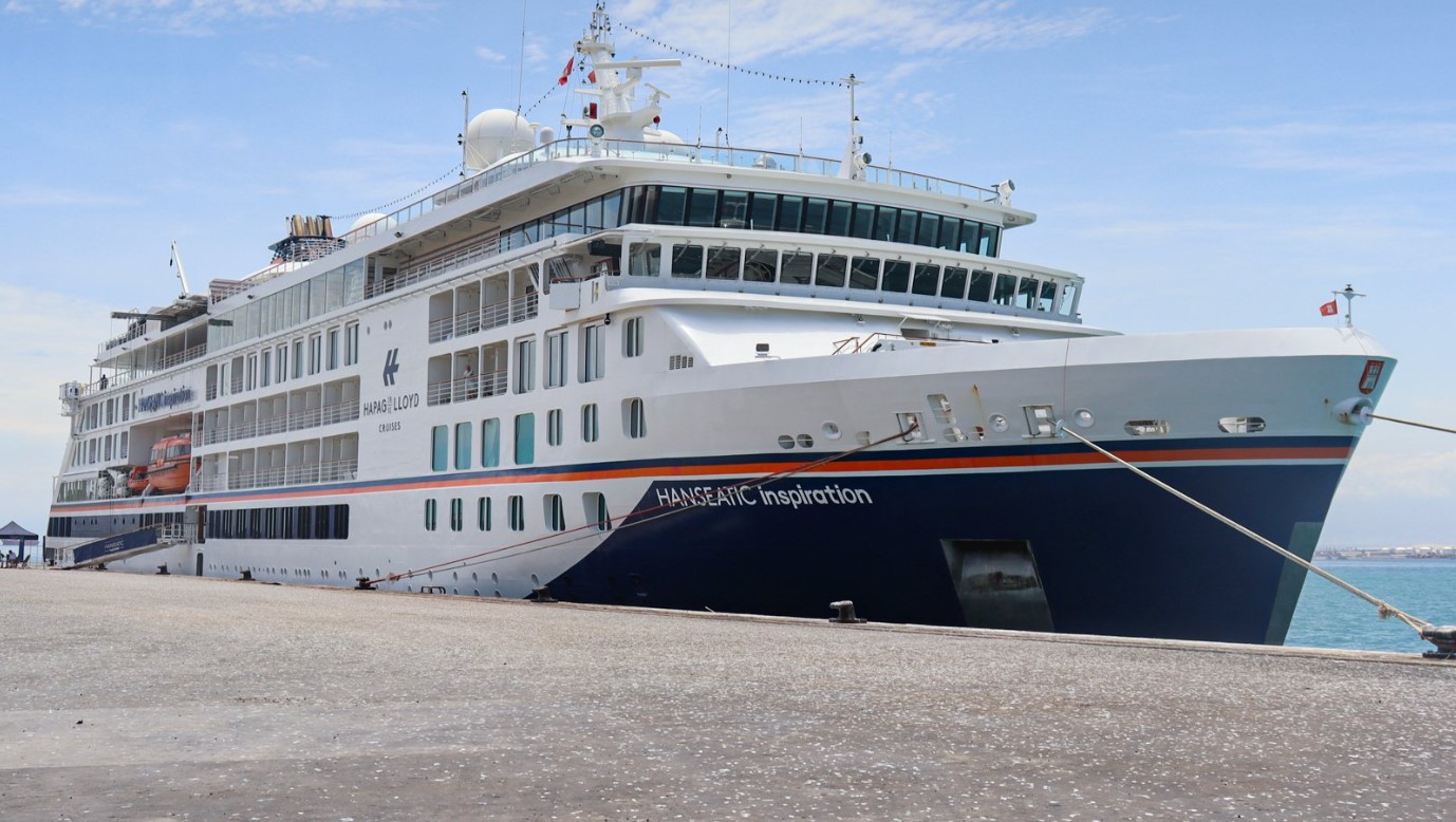 Puerto De Paracas Recibe Al Crucero Hanseatic Inspiration PortalCruceros