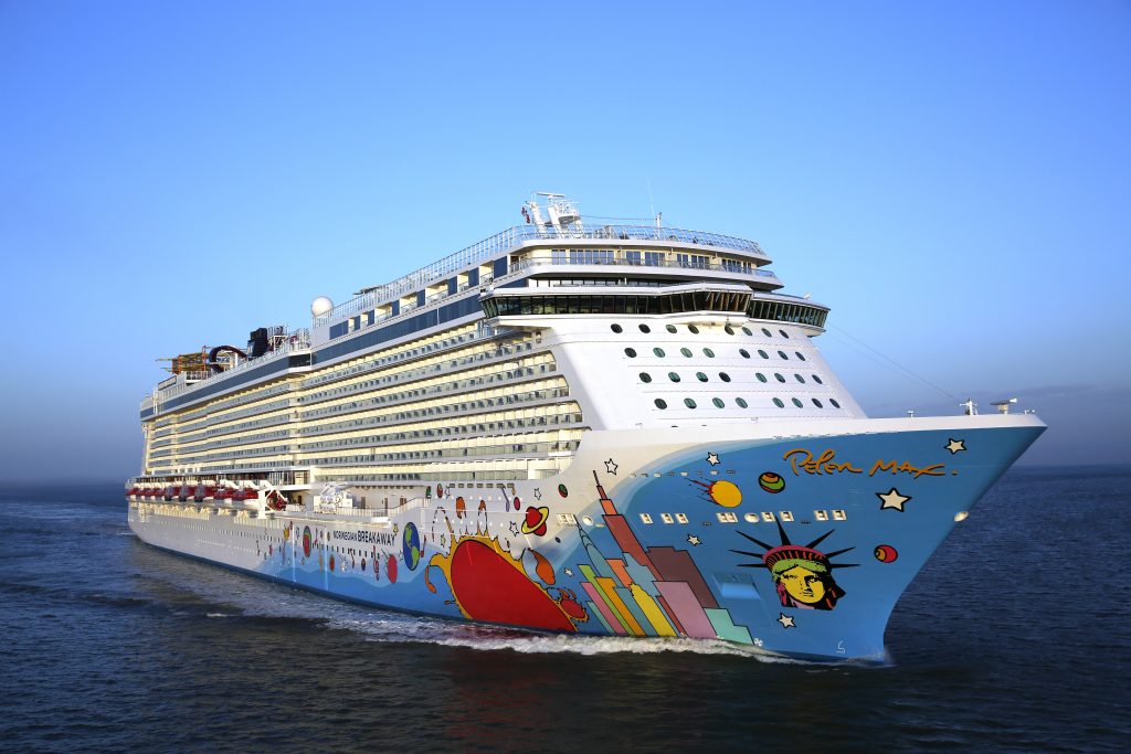 Se suspende búsqueda de miembro de la tripulación que cayó por la borda del Norwegian Breakaway