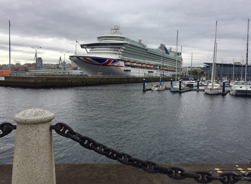 Se retrasa abordaje de pasajeros al crucero Ventura P&O UK por medidas de salubridad