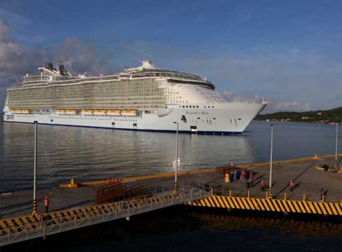 roatan cruise port allure of the seas