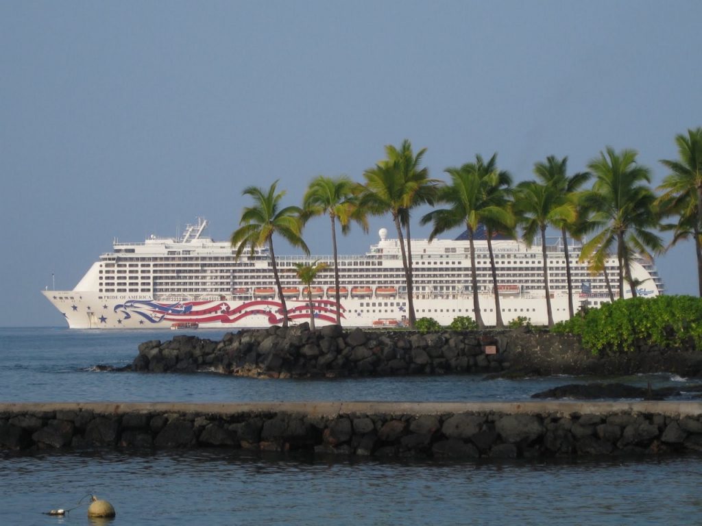 Experto Peter Walsh critica nuevo impuesto a pasajeros de cruceros en Hawaii