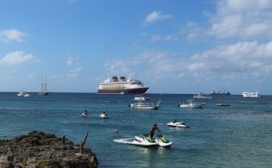 Islas Caimán elimina restricciones de Covid