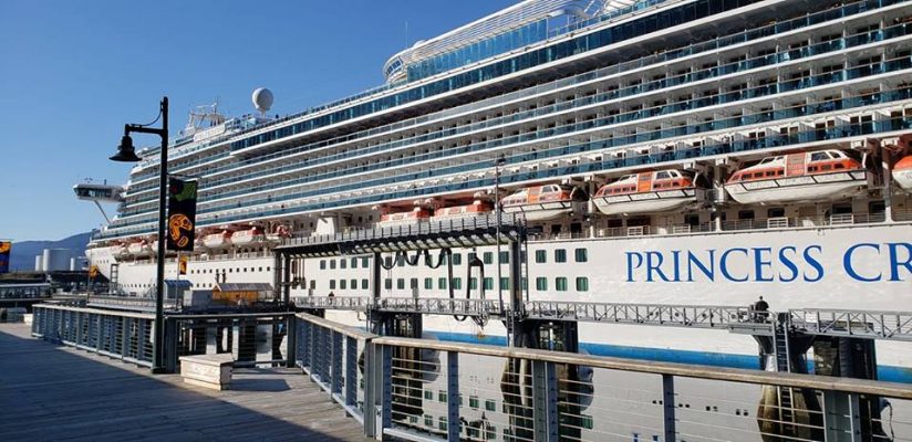 Carnival Corporation muestra avance de compromiso con suministro de energía en tierra