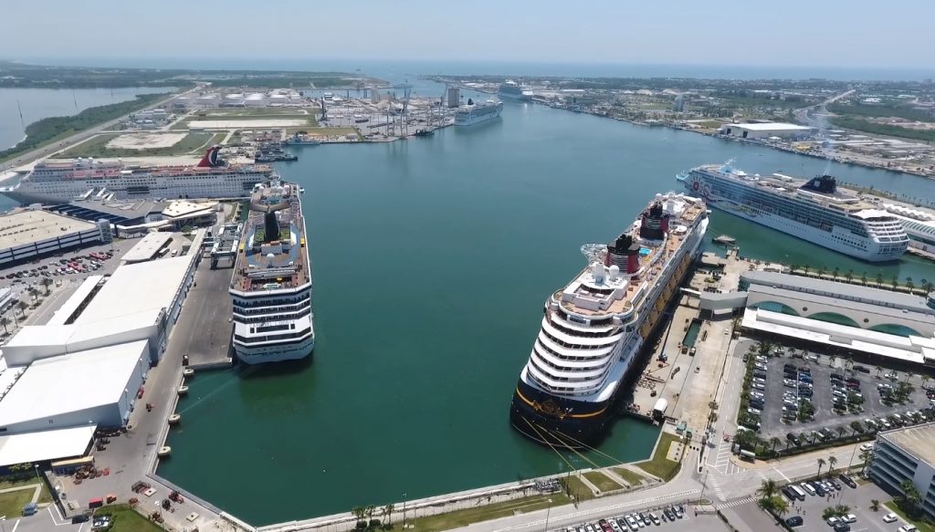 Estados Unidos: Port Canaveral enfrenta oposición estatal por expansión del sector cruceros