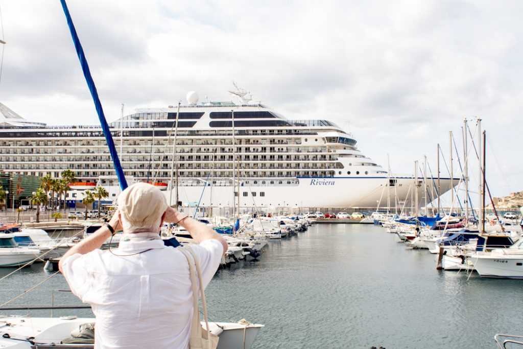 Riviera Travel fomenta viajes en solitario con diferentes ofertas en cruceros