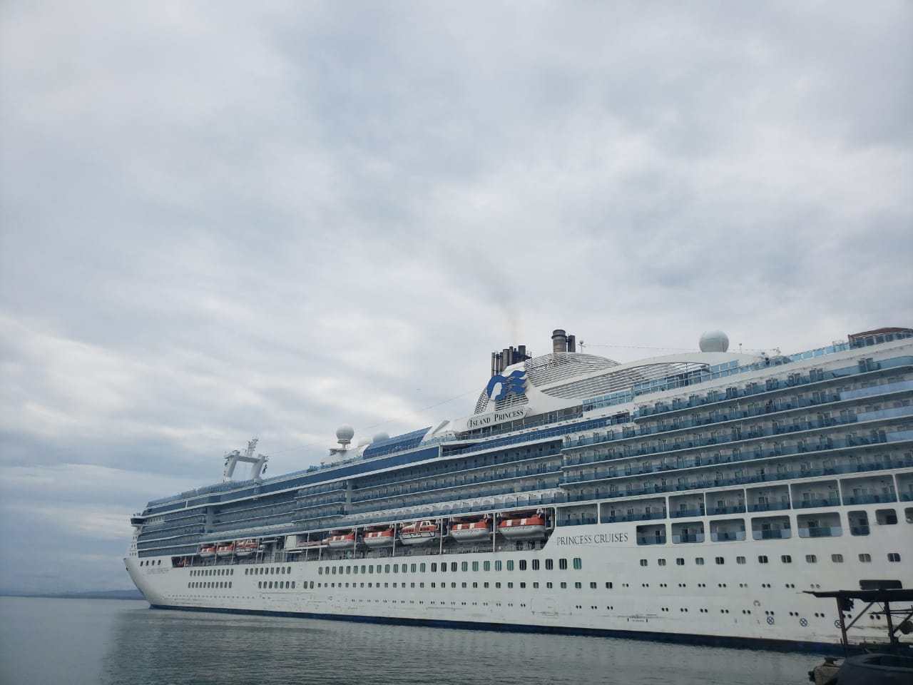 Costa Rica: Puerto de Limón recibe al segundo crucero de la temporada - portalcruceros.cl