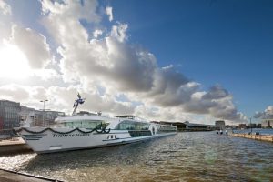 Terminal de Pasajeros de Ámsterdam amplía negocio al añadir cruceros fluviales bajo nuevo nombre