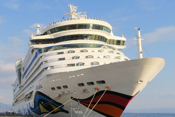 Buques de AIDA Cruises y Azamara cancelan escalas en Lisboa por huelga local