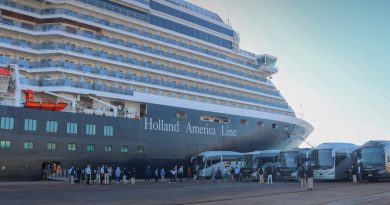 Puerto de Paracas: 1.648 personas arriban a bordo del crucero Oosterdam