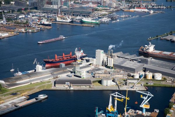 Puerto de Ámsterdam limita recaladas de cruceros en busca de mayor sostenibilidad