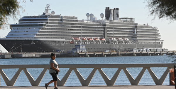 Tierra del Fuego y Puerto Madryn esperan récord de cruceros para temporada 2023-2024