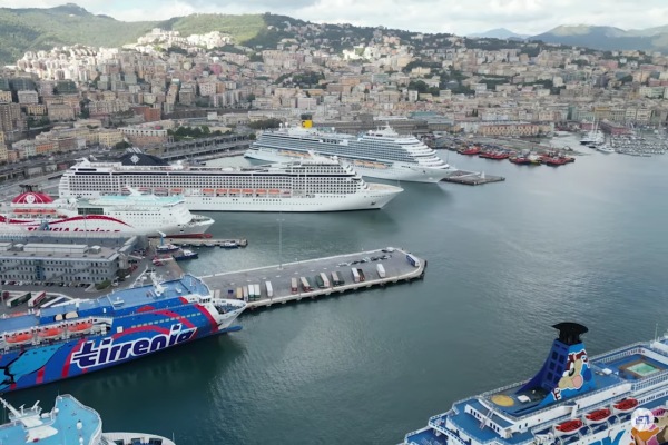 Génova renueva Acuerdo Azul para reducir impacto de emisiones de naves de pasajeros y carga