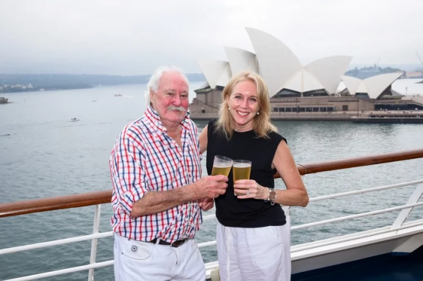 Carnival Cruise Line y Lord Nelson lanzan nueva cerveza