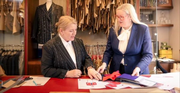 Cunard diseña nuevos uniformes con Savile Row