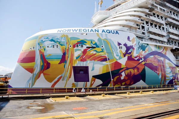 Norwegian Cruise Line y Fincantieri lanzan al Norwegian Aqua tras finalizar trabajos exteriores