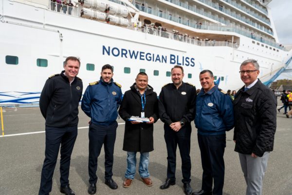 Norwegian Bliss se convierte en primer crucero de la temporada en llegar a Greater Victoria