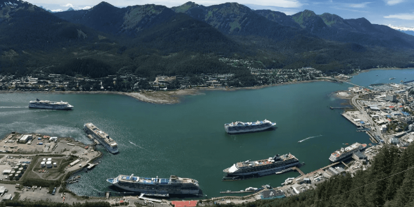 Ciudad de Alaska alcanza acuerdo para controlar volumen de pasajeros de cruceros