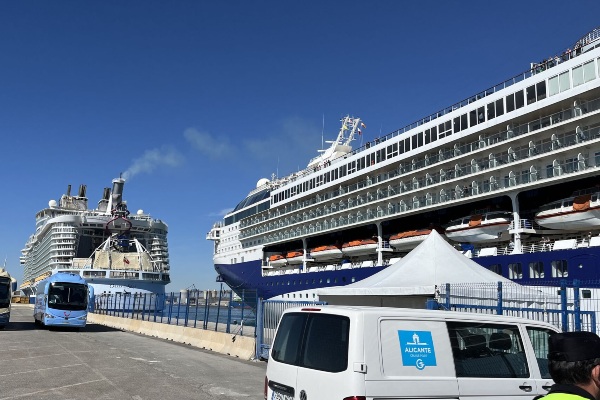 Oasis of the Seas y Marella Voyager coinciden en Alicante