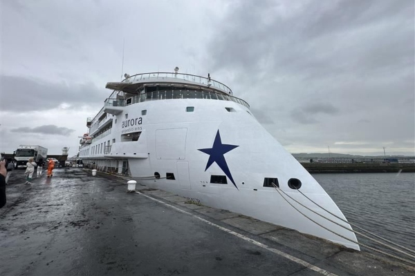 Aurora Expeditions presenta cruceros en barcos pequeños para 2027