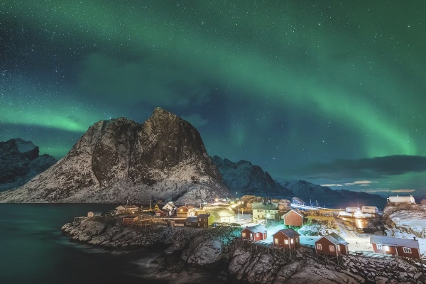 Hurtigruten celebra encuesta que posiciona a aurora boreal como experiencia número 1