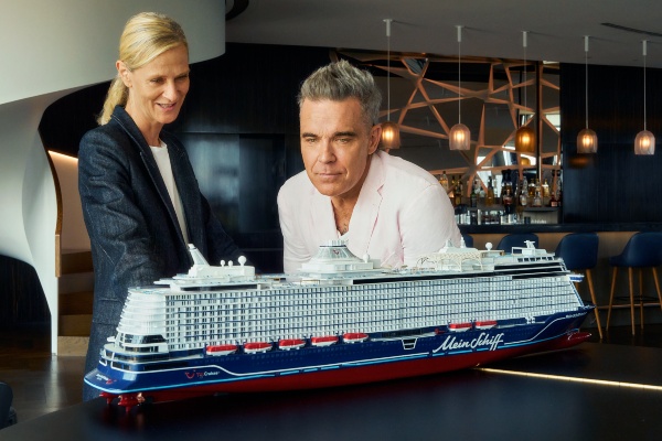 Bautizo de nuevo Mein Schiff Relax será el 9 de abril en España