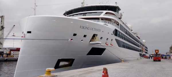 Viking Octantis llega al Puerto de Iquique