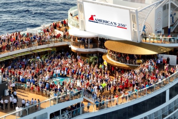 Carnival Cruise Line celebrará aniversario 250 de Estados Unidos con 10 viajes