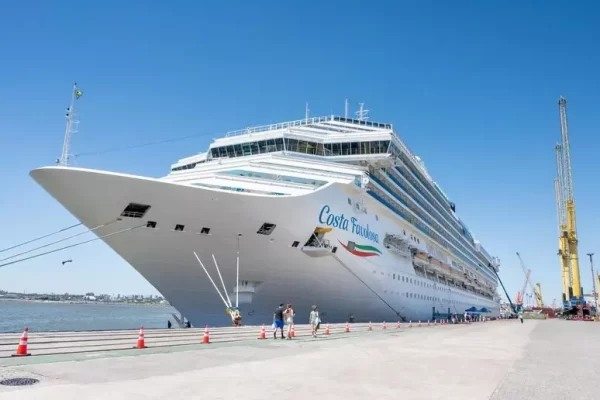 Costa Favolosa inicia itinerarios que incluyen a Montevideo, Buenos Aires y puertos del litoral brasileño