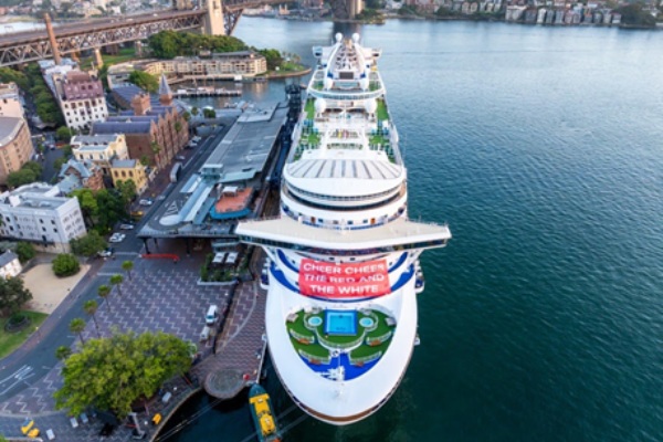 Zarpa crucero inaugural para miembros de la AFL de Princess Cruises