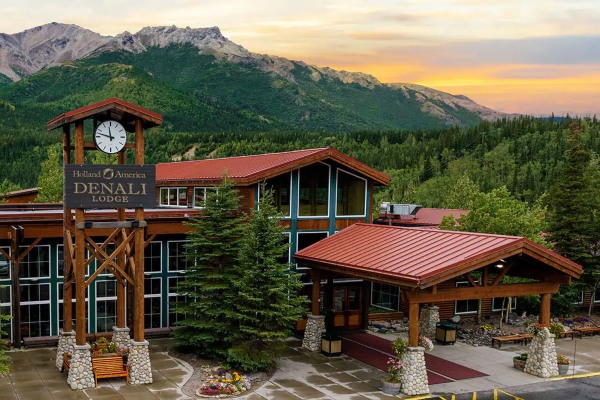 Holland America Line anuncia expansión plurianual de USD 70 millones para mejorar Denali Lodge y Alaska Cruisetours