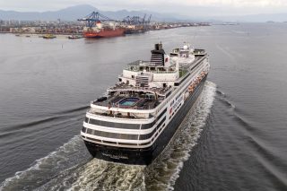 Crucero Vasco da Gama llega al Puerto de Paranaguá