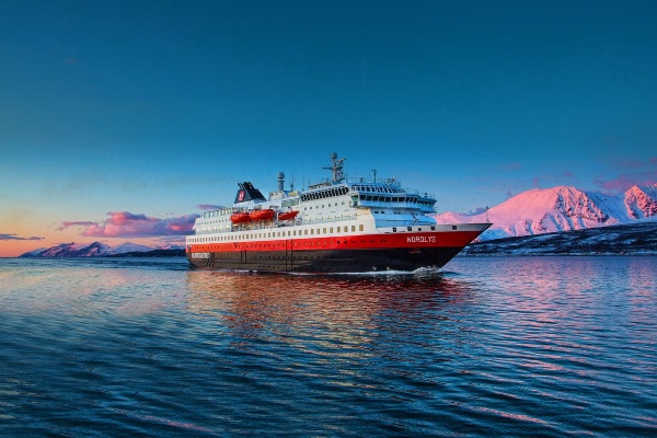 Hurtigruten es nombrada empresa de viajes más sostenible de Noruega