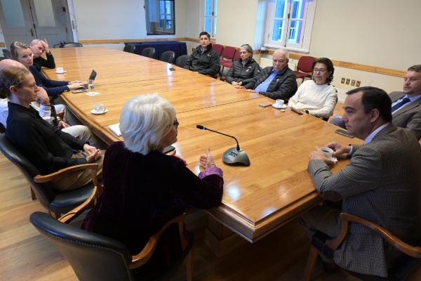 EPAustral recibe segunda visita de una delegación de IAATO