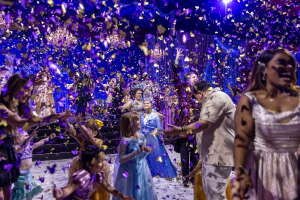 Disney organiza actividades para familias que participan en Make-A-Wish