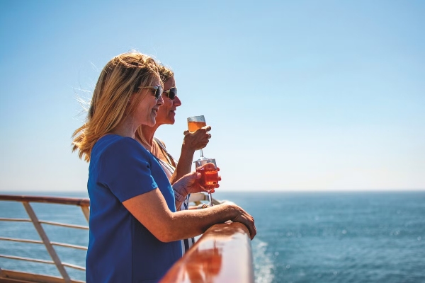 Fred. Olsen Cruise Lines presenta bebidas gratis en cruceros seleccionados