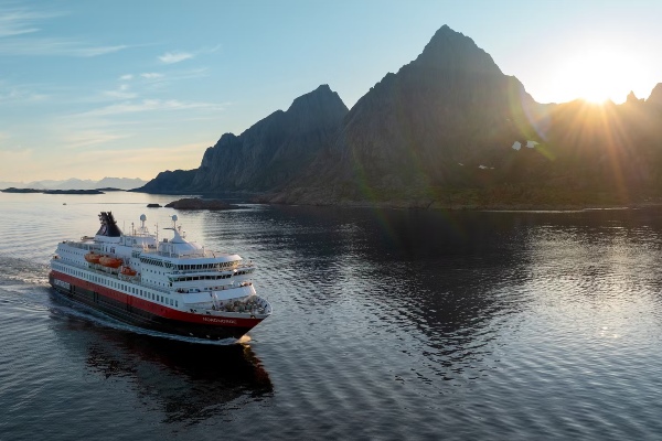 Hurtigruten informa ampliación de programas de descuentos para niños