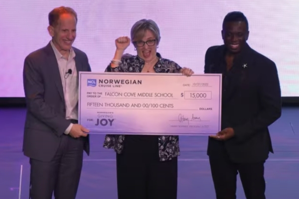 Norwegian Cruise Line celebra semana de reconocimiento a profesores con Norwegian's Giving Joy