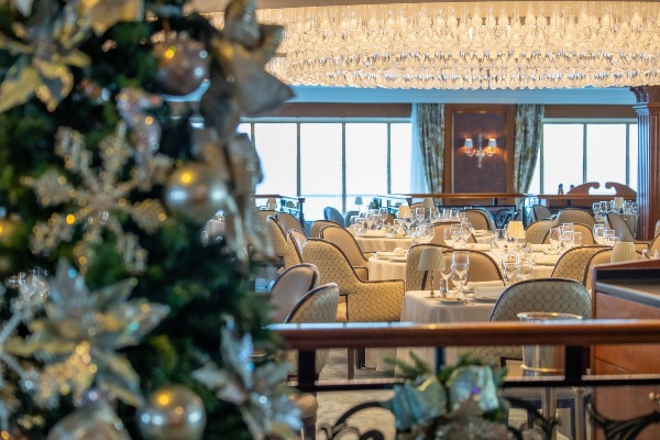 Oceania Cruises destaca programa desde Chile en lista de viajes navideños