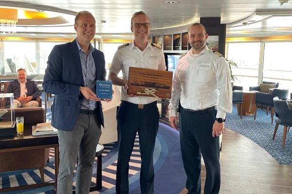 Star Pride hace primera visita a Hamburgo