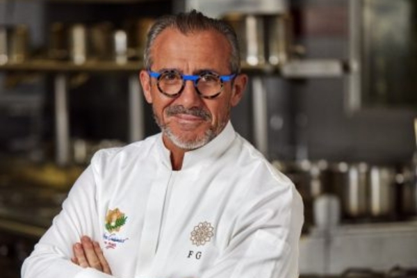 Jefe culinario de Explora Journeys es nombrado Caballero en Francia