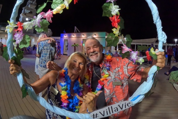 Villa Vie Odyssey hace primera visita a Hawaii