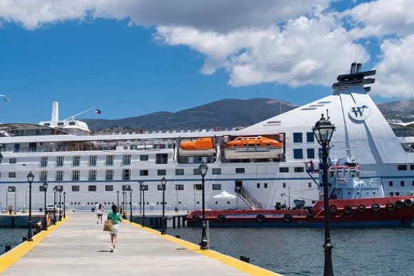Windstar elige mejores puertos pequeños de Grecia