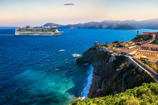 Norwegian Cruise Line abre ofertas de verano en Europa y Alaska