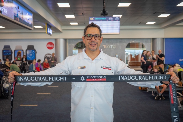 Silversea presenta vuelo directo a Galápagos para pasajeros del Silver Origin