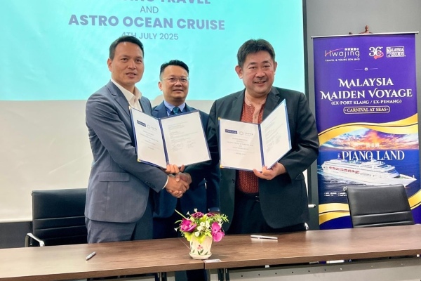 Hwajing Travel & Tours lleva al MV Piano Land a Malasia