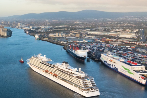 Las 145 escalas de cruceros en Belfast en 2024 dejan USD 34 millones a economía norirlandesa