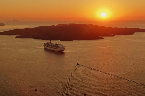 Celestyal es el primer cliente de nueva agencia de redes sociales especializada en cruceros y viajes Social42