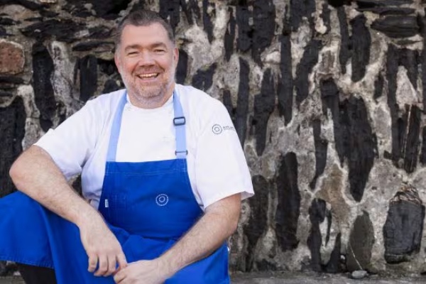 Residencias Culinarias de Cunard recibe a chef Nathan Outlaw
