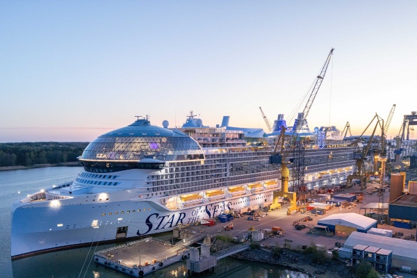 Entregan Star of the Seas a Royal Caribbean en Finlandia