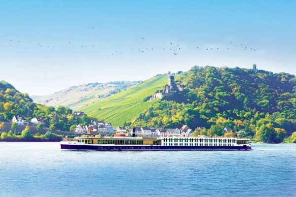 Trafalgar se une a CLIA antes del debut del crucero fluvial en 2026